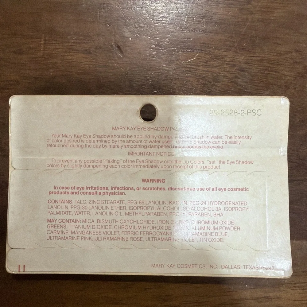 VTG MARY KAY EYE SHADOW PALETTE GREAT fashion greens 0475 SEALED NOS